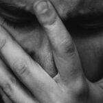 person feeling tired and foggy after eating even without diabetes